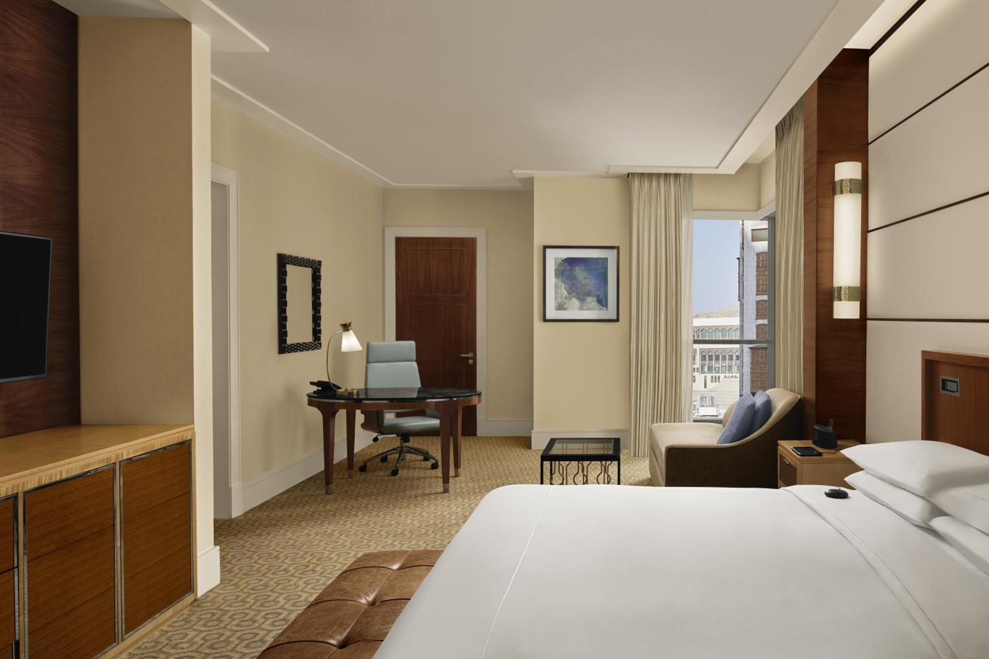 Hotel Conrad Jabal Omar Makkah Mekka Exterior foto A guest room at the hotel